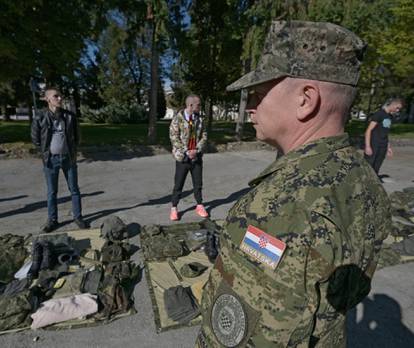 FOTO U Požegu na vojnu obuku stiglo gotovo 300 ročnika: 'Već pet godina ih nije bilo ovoliko!'