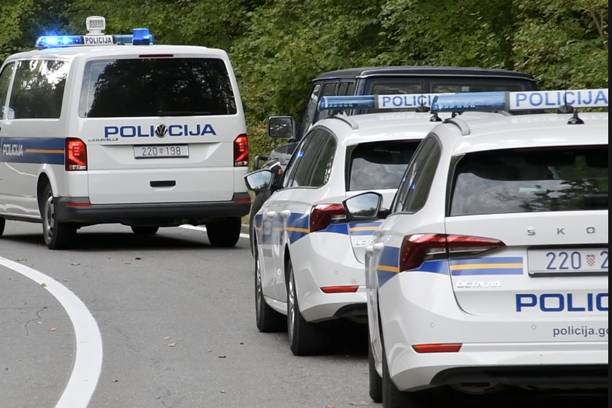 Stravični prizori iz Slavonije: U teškoj prometnoj nesreći poginulo dvoje ljudi