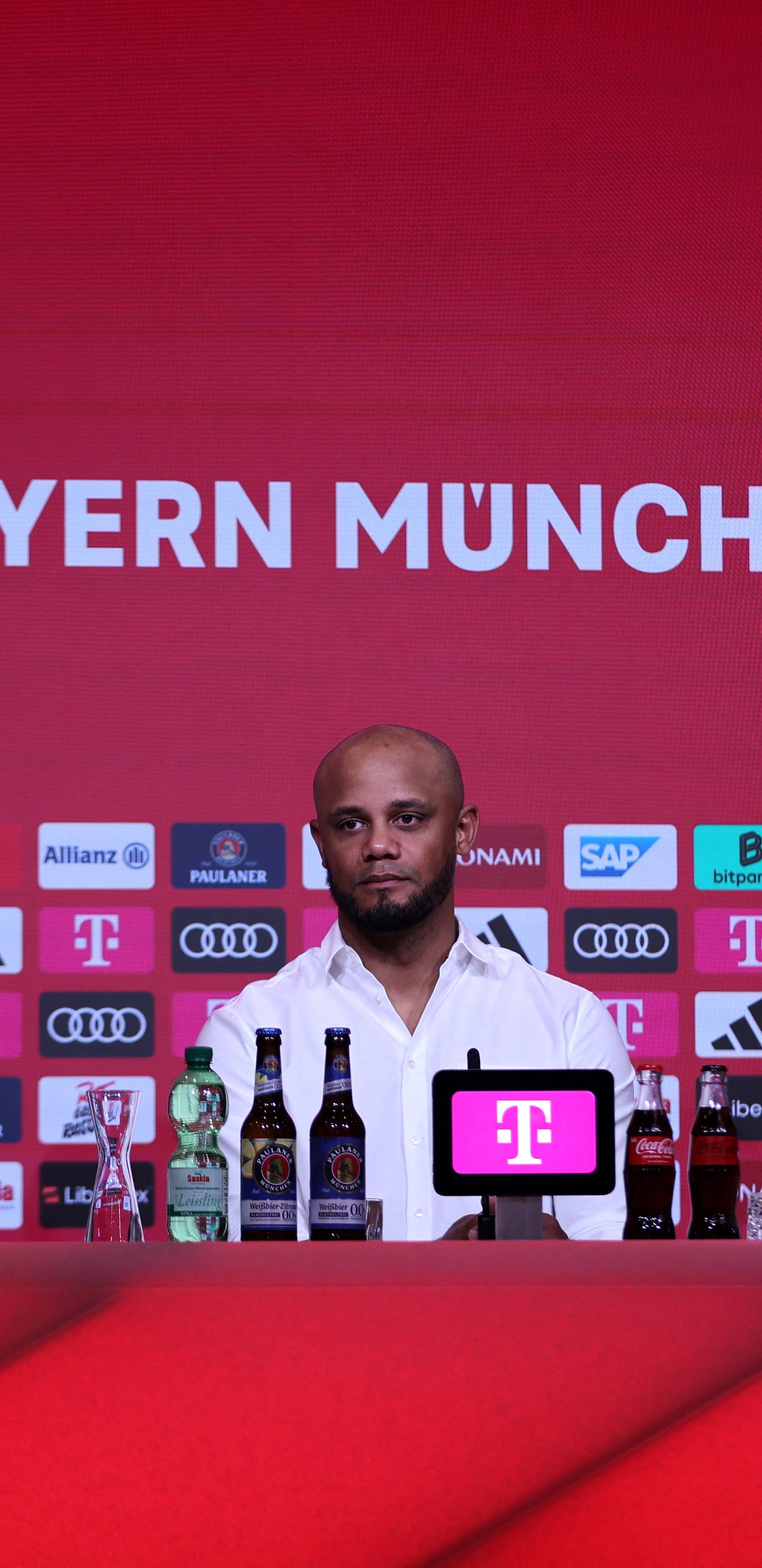 Bayern Munich present new coach Vincent Kompany