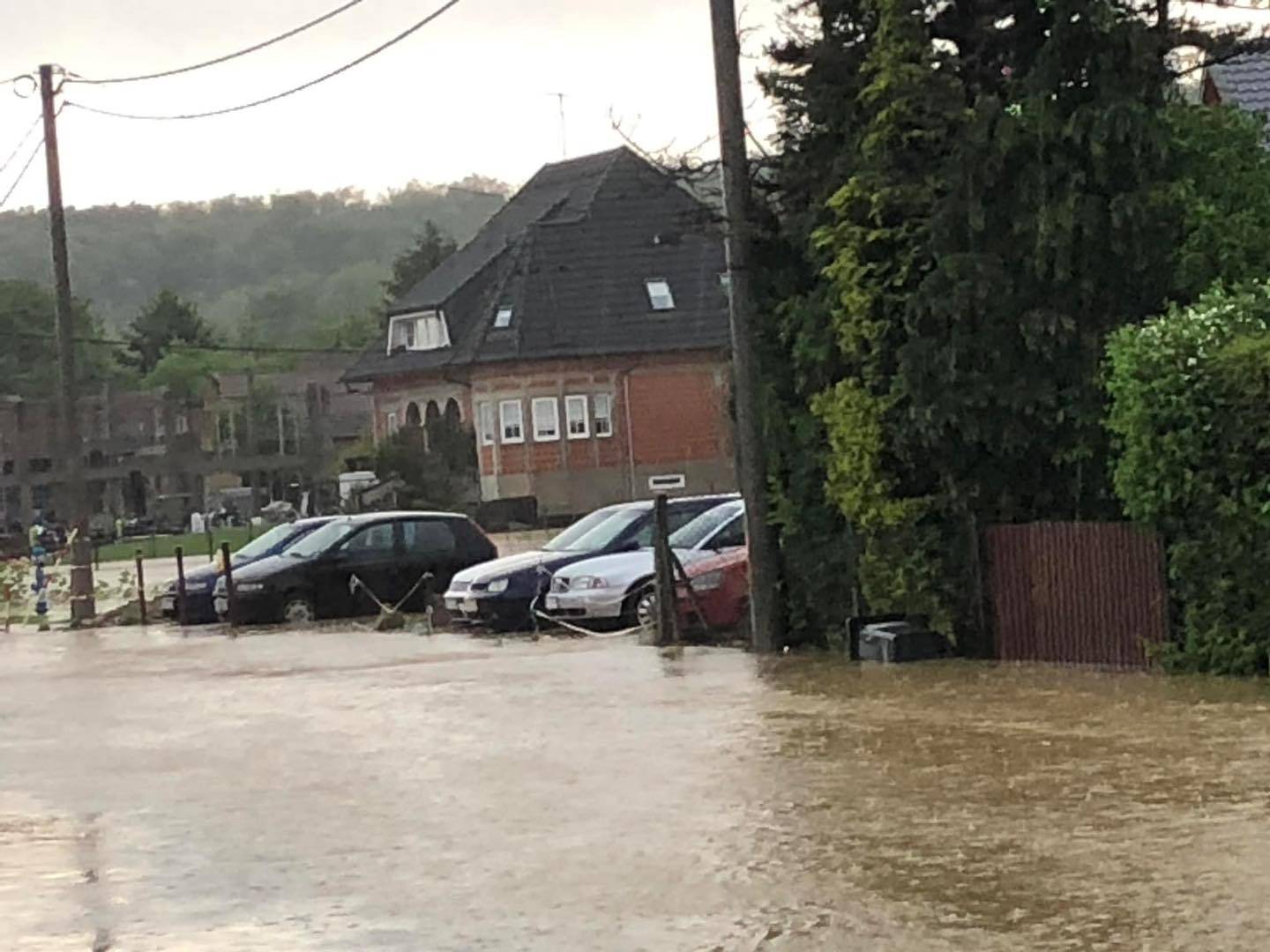 FOTO Kaos i na sjeveru, brojne ceste i kuće poplavile. Stričak: Strašno, sve snage su na terenu