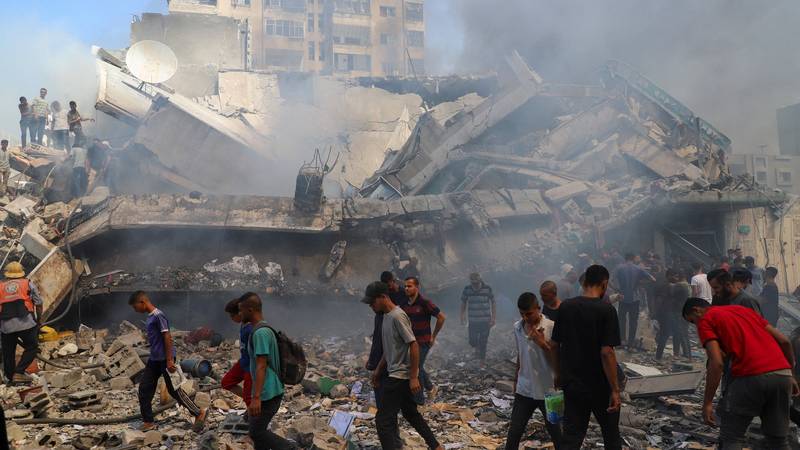 Vlasti Gaze: Izrael namjerno i sustavno gađa naš zdravstveni sustav. Oštećena dječja bolnica