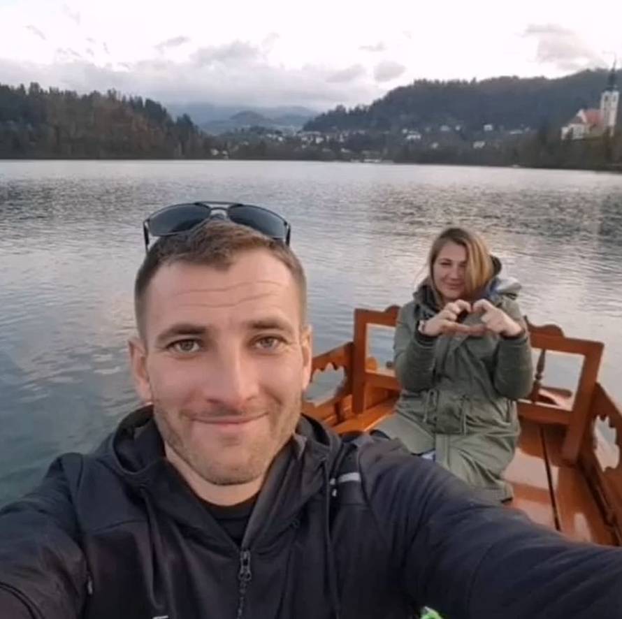 Adamova sestra objavila video pa slučajno otkrila spol bebe?