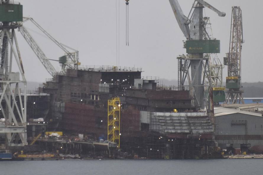 Polarni kruzer Scenic Eclipse ponovno u pulskom Uljaniku