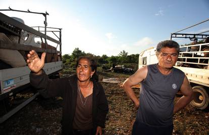 Romi otišli iz Škabrnje: Izbora nemamo, strahujemo za živote