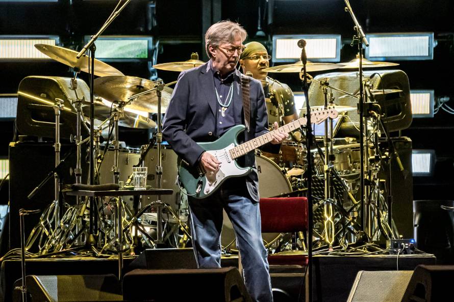 1945. ro?en je gitarist i pjeva? Eric Clapton