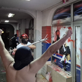VIDEO Kaos u Srbiji, demolirali prostorije SNS-a, Vučićevi batinaši prebili zastupnika!