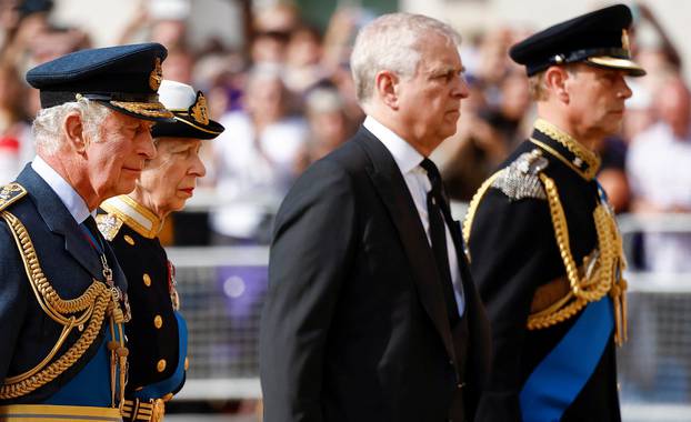 Britain mourns Queen Elizabeth