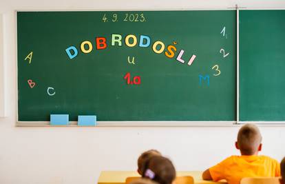 Počeli upisi u prvi razred, prvi put online, osim u Zagrebu