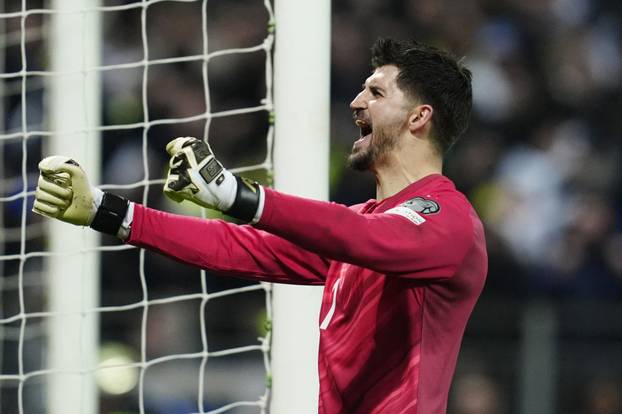 FIFA World Cup - UEFA Qualifiers - Finals - Bosnia and Herzegovina v Italy