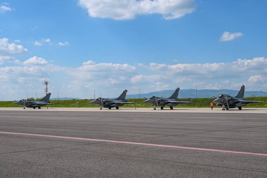 Piloti naših Rafalea prvi put u letu točili gorivo iznad Hrvatske