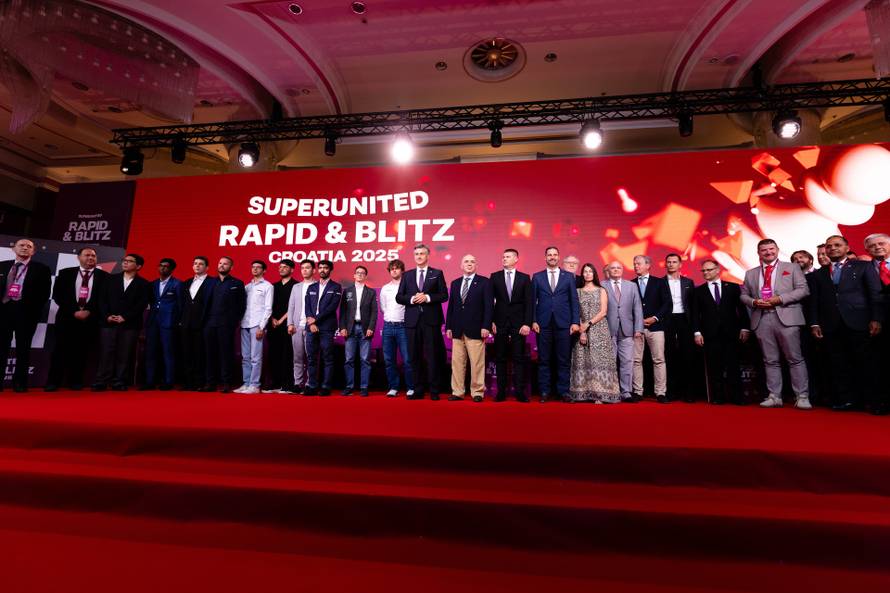 Plenković s Kasparovim izazvao Carlsena: 'Ne pješaka, Andrej!'