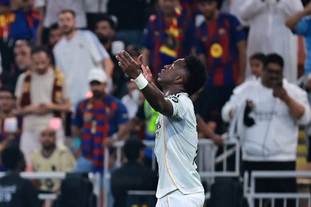 Spanish Super Cup - Final - FC Barcelona v Real Madrid