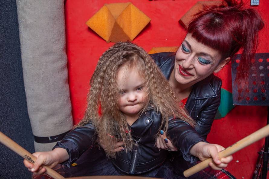 Laura i Kristijan fotkali su se s pankerima: 'Mi nismo drugačiji'