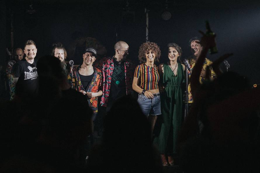 Electric Corn: 'Publiku vodimo na dva sata plesnog putovanja'