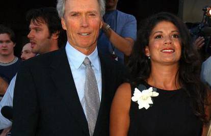 Eastwood se rastaje nakon 16 godina braka, iselio se iz vile