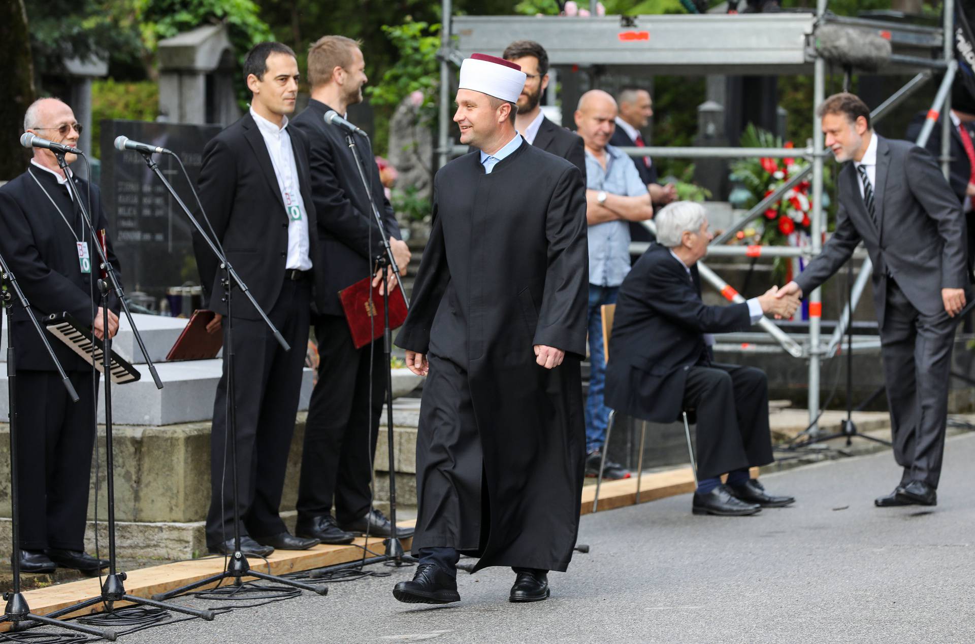 Zagreb: Polaganje vijenaca na Mirogoju povodom 77. obljetnice Bleiburga