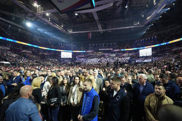 U Beogradskoj Areni održan je skup Srpske napredne stranke "Srbija - naša obitelj"