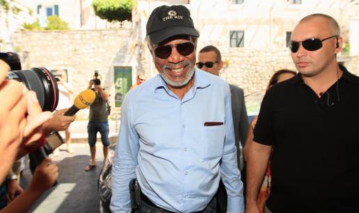 Morgan Freeman i Caprice stigli u sunčani Dubrovnik