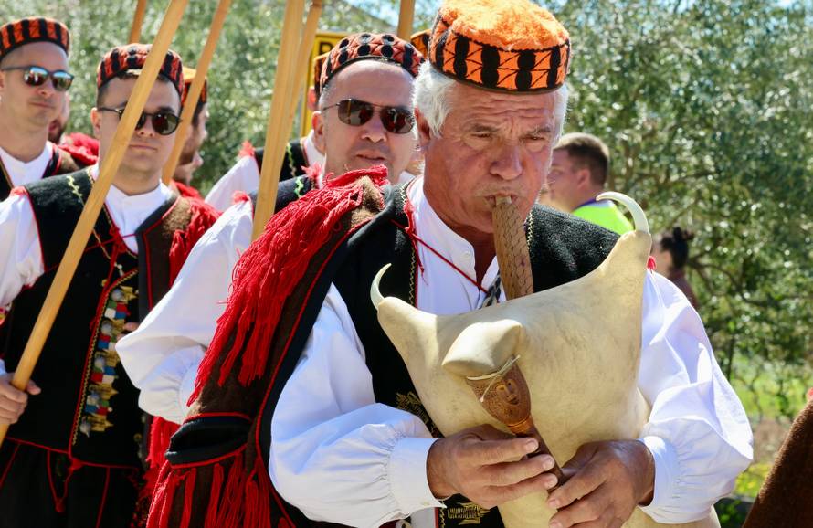 Katuni : Tradicionalni 25. Hrvatski festival žudija