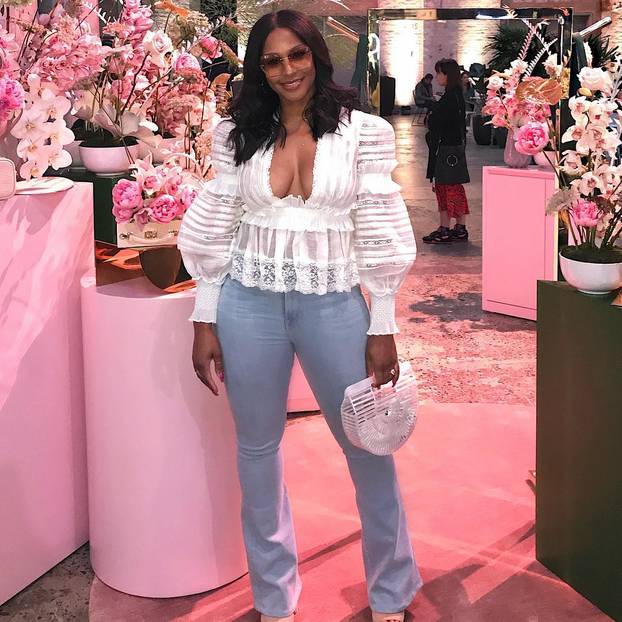 Što je ovo? Gospođa LeBron voli krpice koje više toga otkrivaju