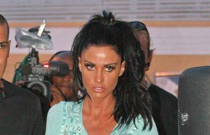 Katie Price: Peter Andre se ipak seksa, gad lažljivi!