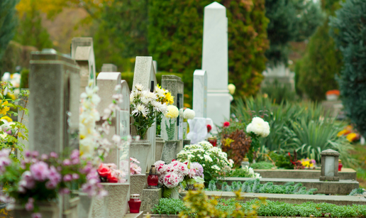 UPS! Par ulovila u seksu na groblju. Prijeti im zatvor, a ovo su kazne za taj &ccaron;in u Hrvatskoj