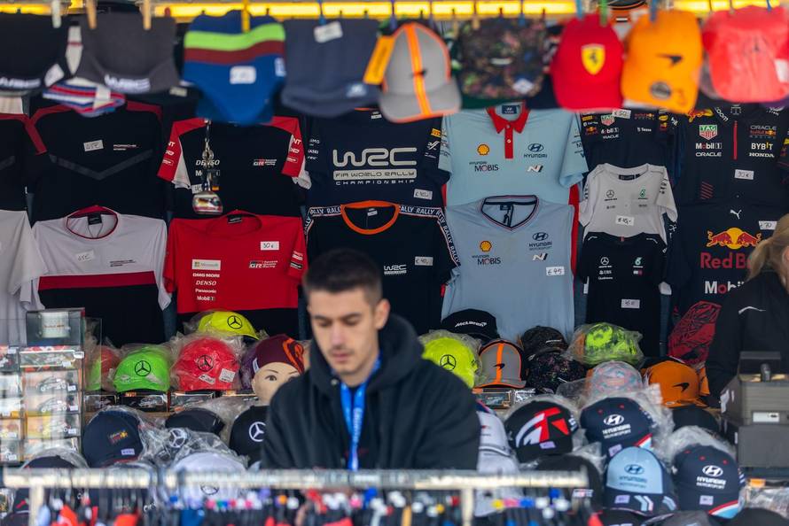 Zagreb: Pripreme i postavljanje servisnog parka uoči WRC Croatia Rallyja 2024. 