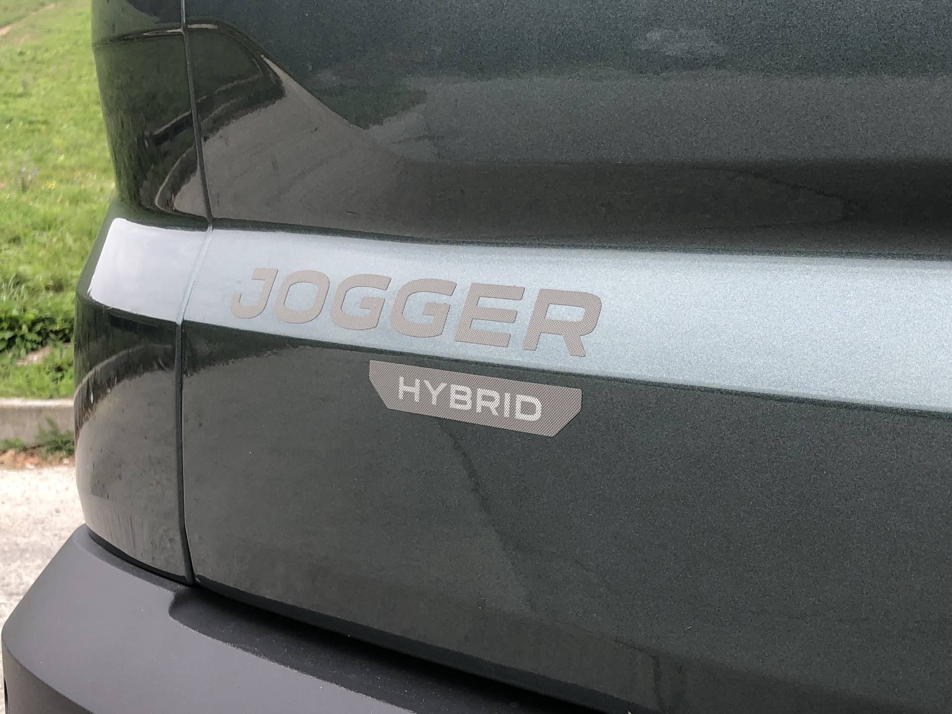 Testirali smo Jogger Hybrid: Kakva je prva hibridna Dacia?