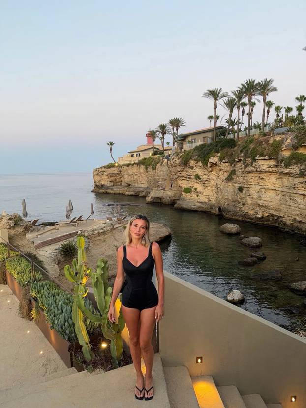 FOTO Opet provocira! Diletta u prozirnoj haljini otkrila adute