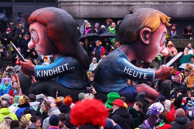 Rose Monday parade in Dusseldorf