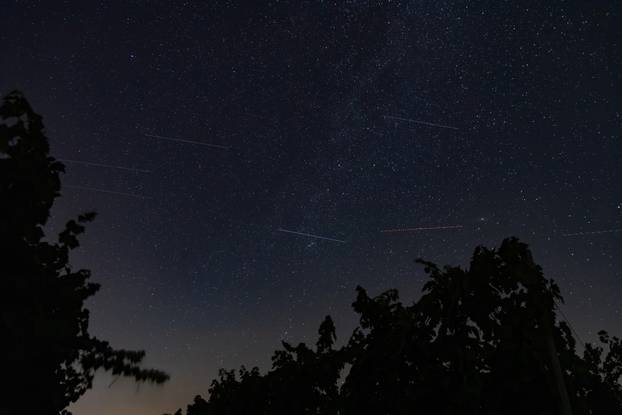 Kiša meteora iznad Baranjskih vinograda
