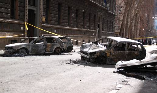 Arhiv BiH: Izgorjeli najvrjedniji dokumenti sa&ccaron;uvani &ccaron;ak u ratu