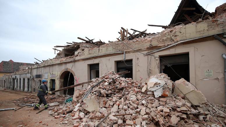 Oštećeno je 35.153 objekata na potresom pogođenom području
