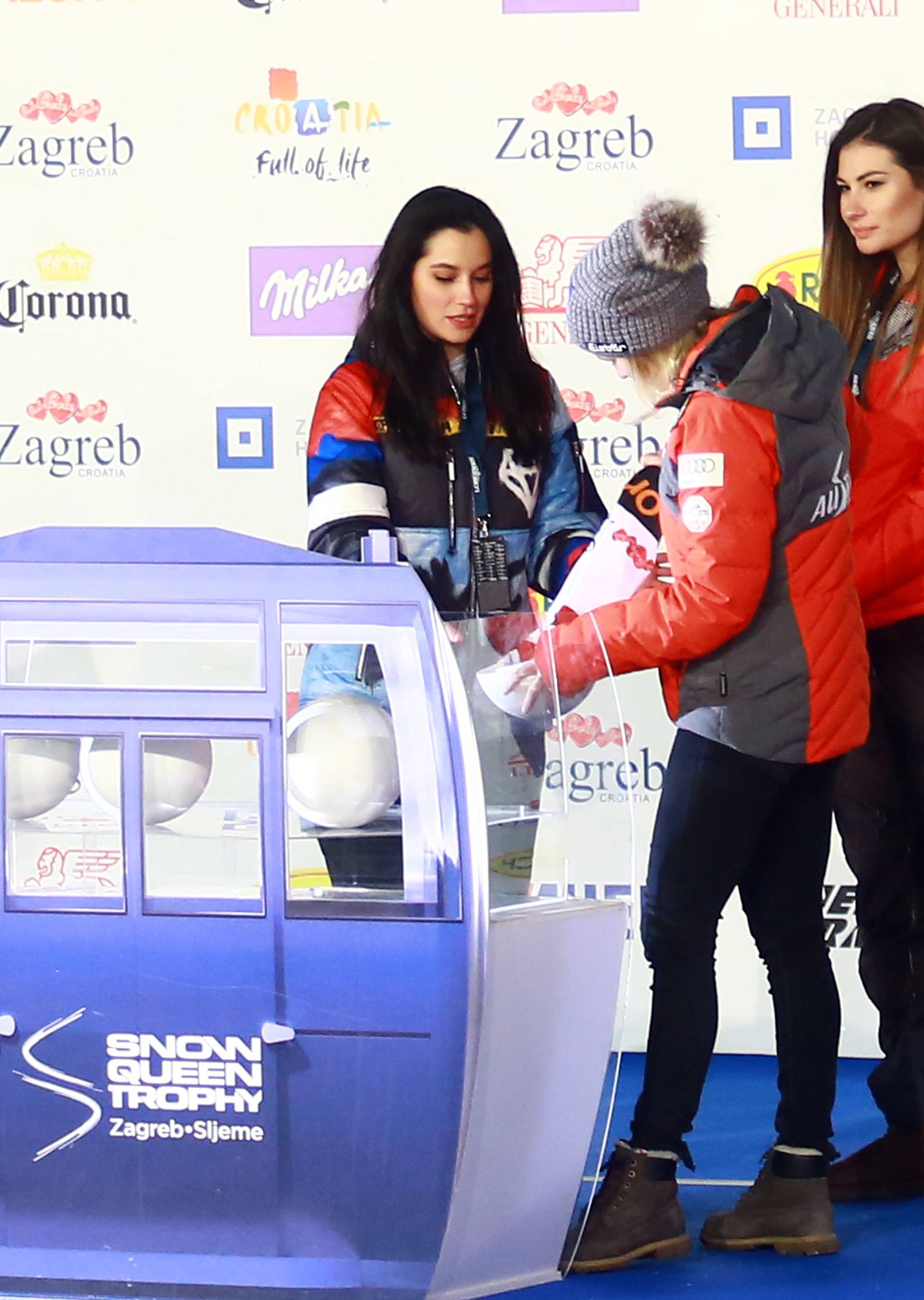 Zagreb: IzvlaÄenje startnih brojeva za Å¾ensku slalomsku utrku Snow Queen Trophy 2019.