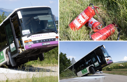 VIDEO Zapalio se bus pun djece kod Sinja: Dok je vozač gasio požar autobus sam krenuo