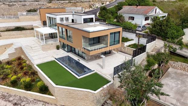 FOTO Luksuz u Hrvatskoj: Ovako izgledaju vile koje se prodaju za više od 2 milijuna eura