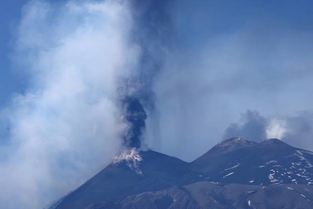 Italy's Mount&nbsp;Etna&nbsp;erupts