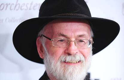 Engleski pisac Terry Pratchett preminuo je u 67. godini života