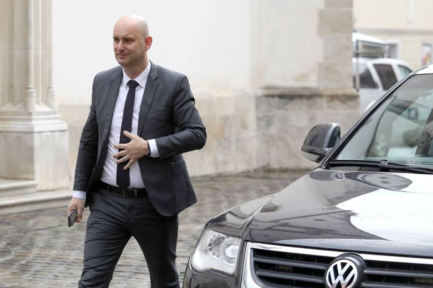 'Afera Hotmail se nije trebala dogoditi, ali neću sad o tome'