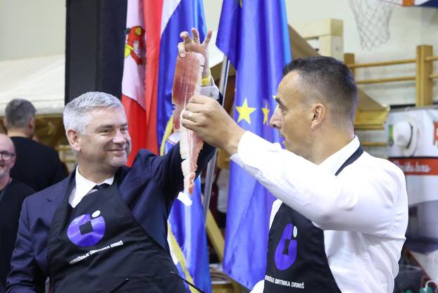 Drniš: Otvoren 9. me?unarodni festival pršuta