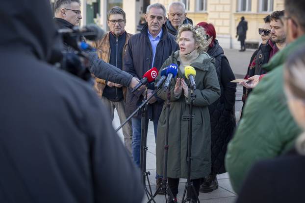 Osijek: Ivana Kekin održala konferenciju za medije