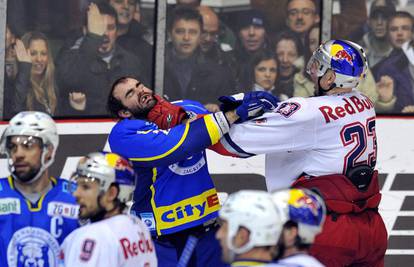 Godina kroz najbolje sportske fotografije: Od 'šore' do grudi...