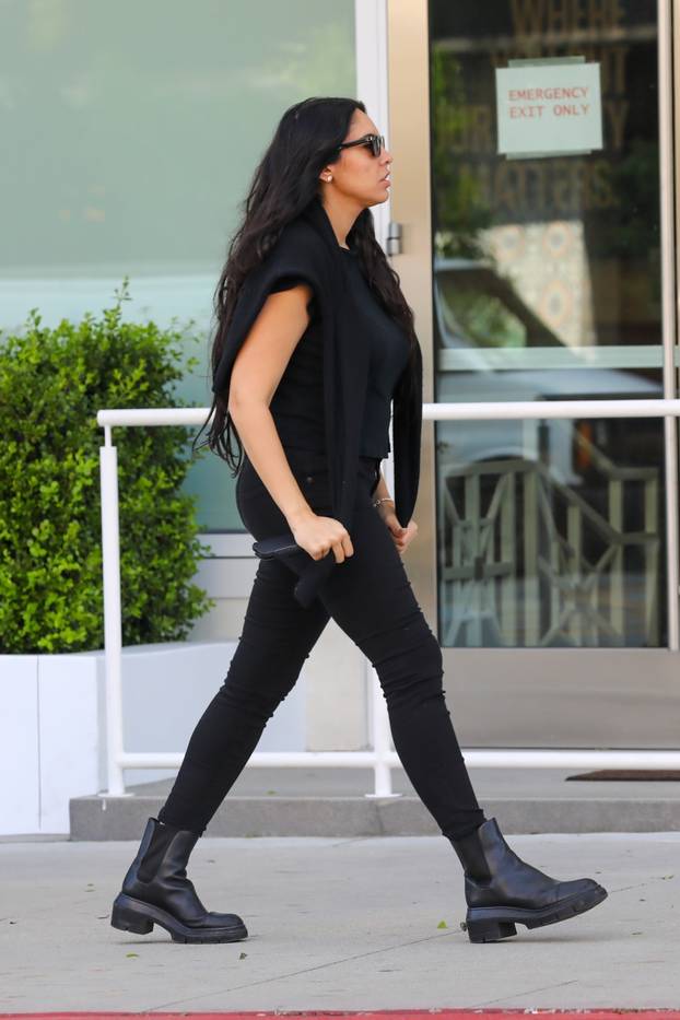 *PREMIUM-EXCLUSIVE* Pregnant Noor Alfallah steps out for coffee with her mother in LA during rare sighting showing her belly that DOES NOT seem to be 8 months along! *WEB EMBARGO UNTIL 5 pm ET on June 15, 2023**