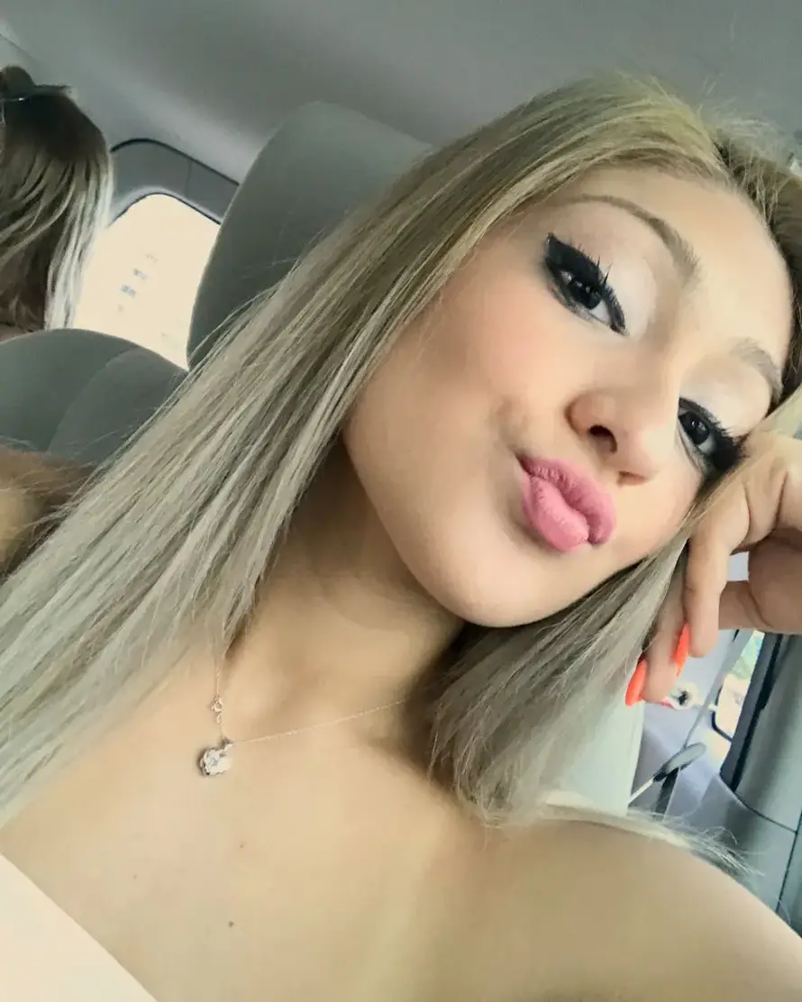 Policajka objavila eksplicitne fotke: 'Ovo je sramota za odoru'