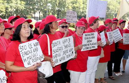 Radnice Adrije traže svojih 11 plaća, svoja prava i svoj posao