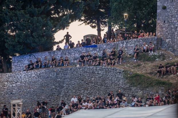Atmosfera u Imotskom uoči koncerta Marka Perkovića Thomsona