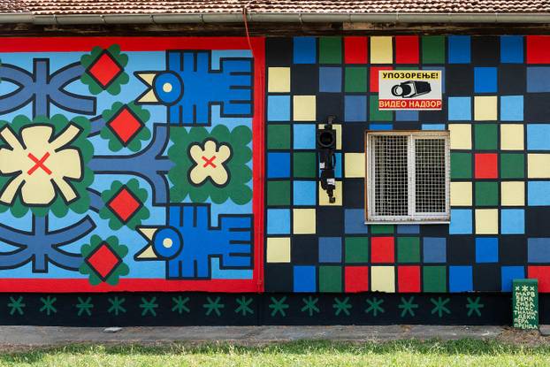 FOTO Grad pretvoren u galeriju: Pogledajte predivne murale na kućama i zgradama u Čačku