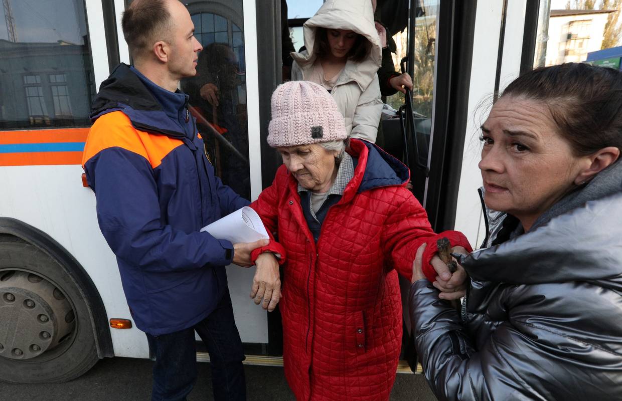 Ukrajina: U granatiranju umrlo 50 ruskih vojnika; Zelenski: Raketa u Poljskoj nije bila naša