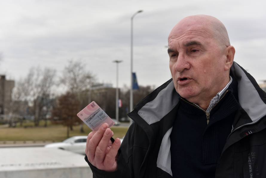 Zagreb: Policija doÄekala Zorana Ercega kod spomenika Franji TuÄmanu