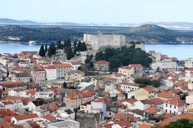 Pogled na ljepote grada Šibenika